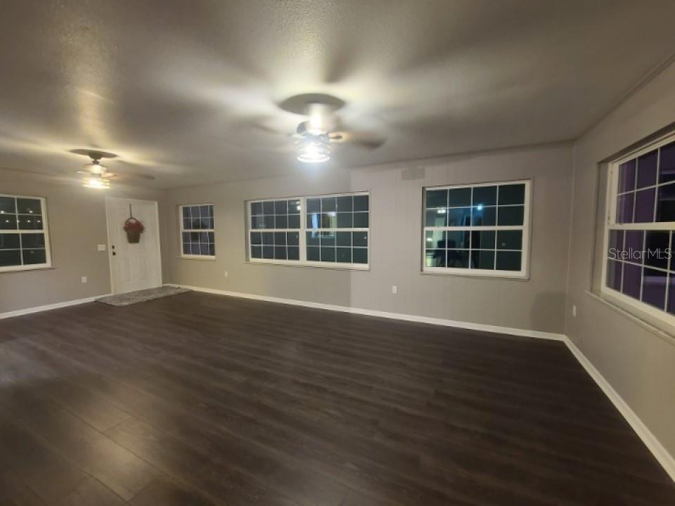 512 EMERALD RD