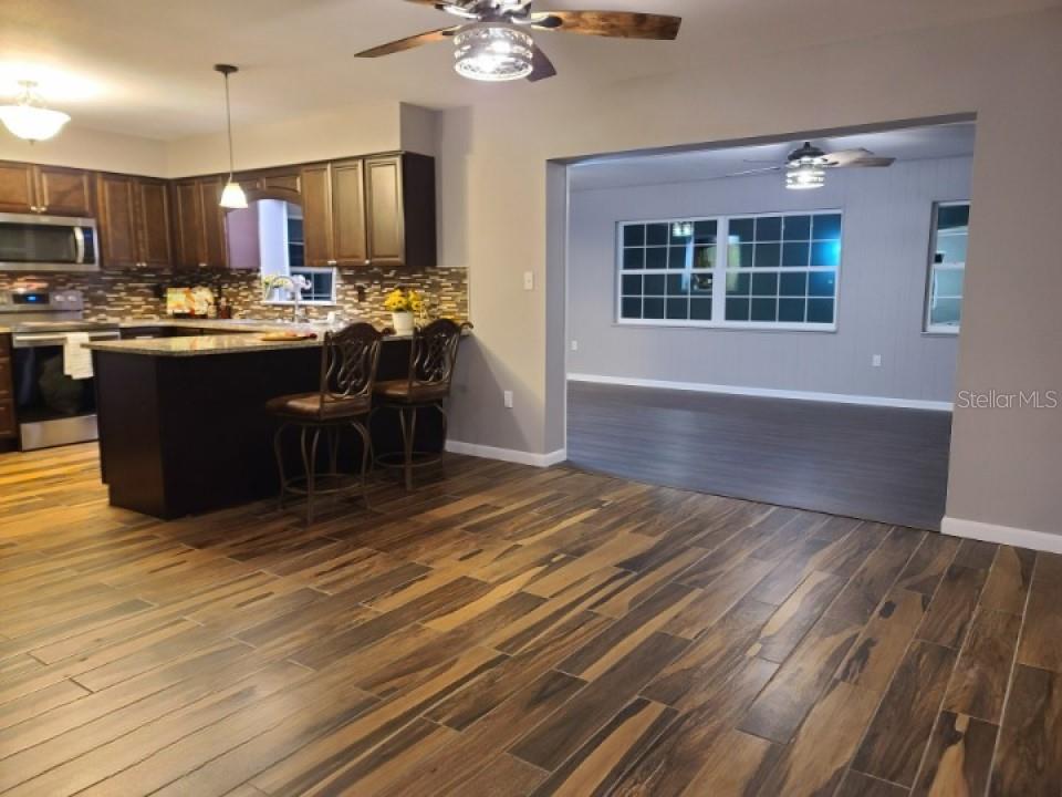 512 EMERALD RD