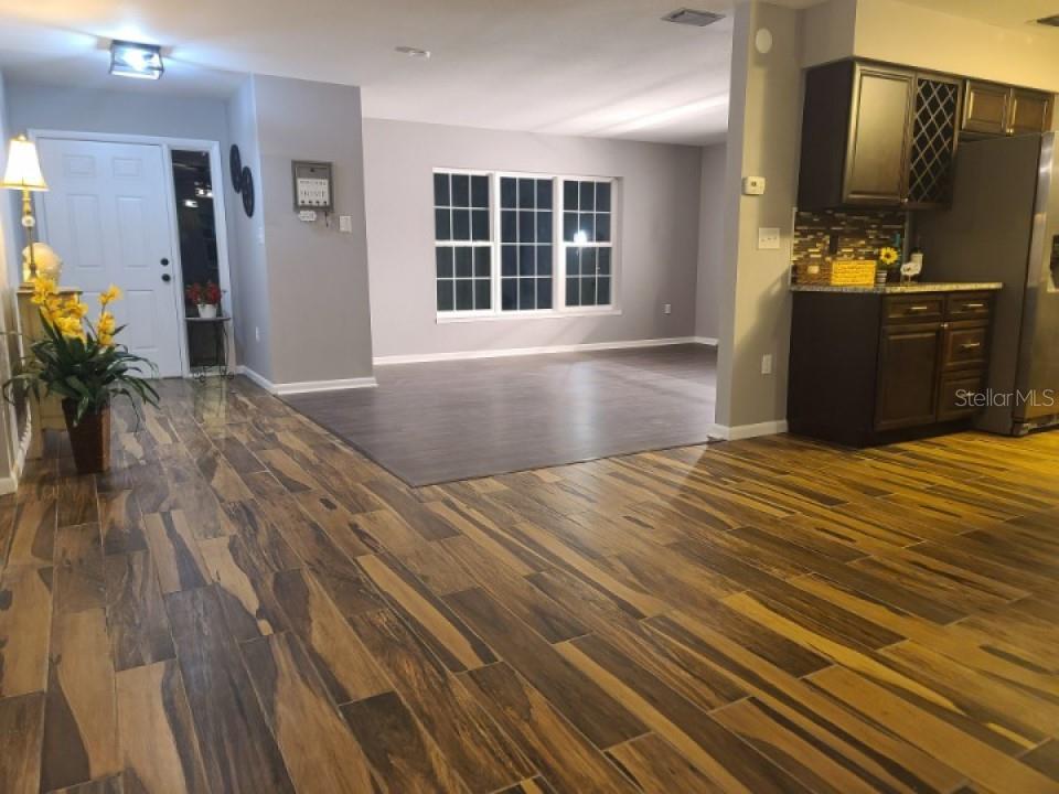 512 EMERALD RD