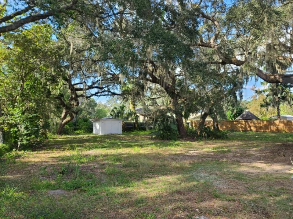512 EMERALD RD