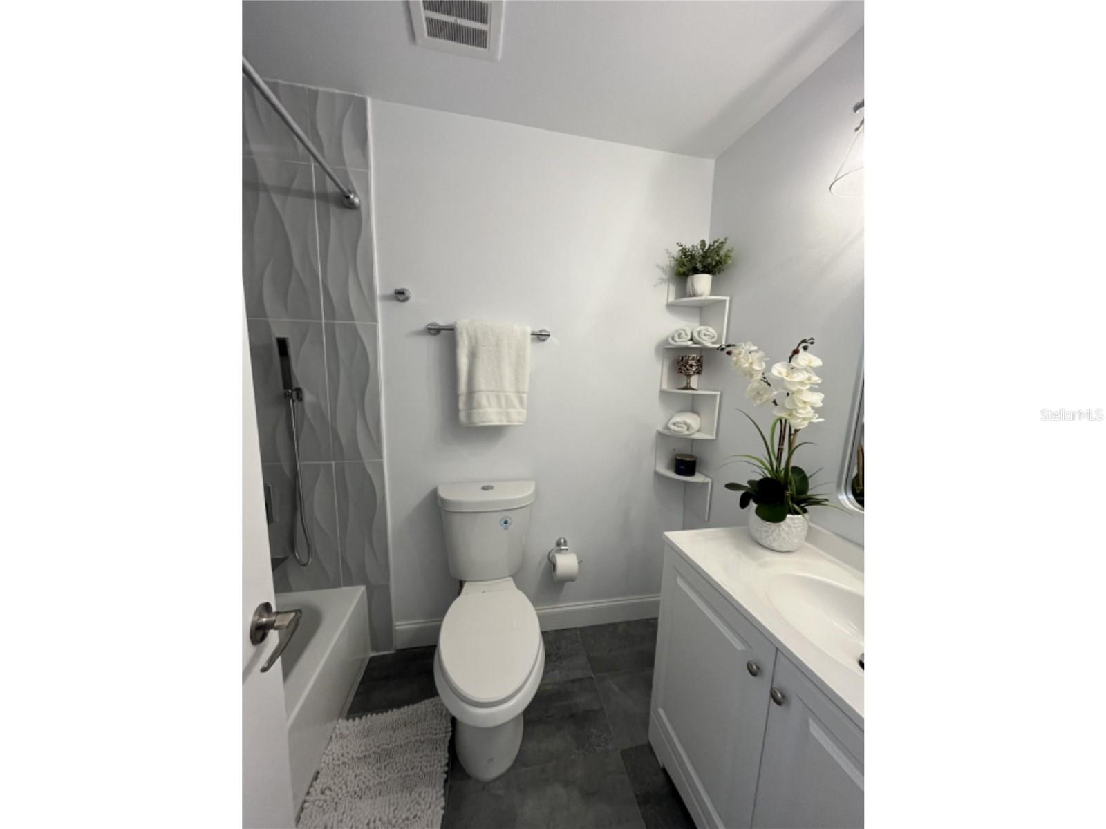 2419 STANFORD DR