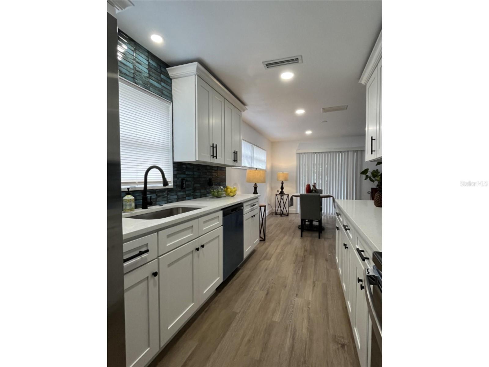 2419 STANFORD DR