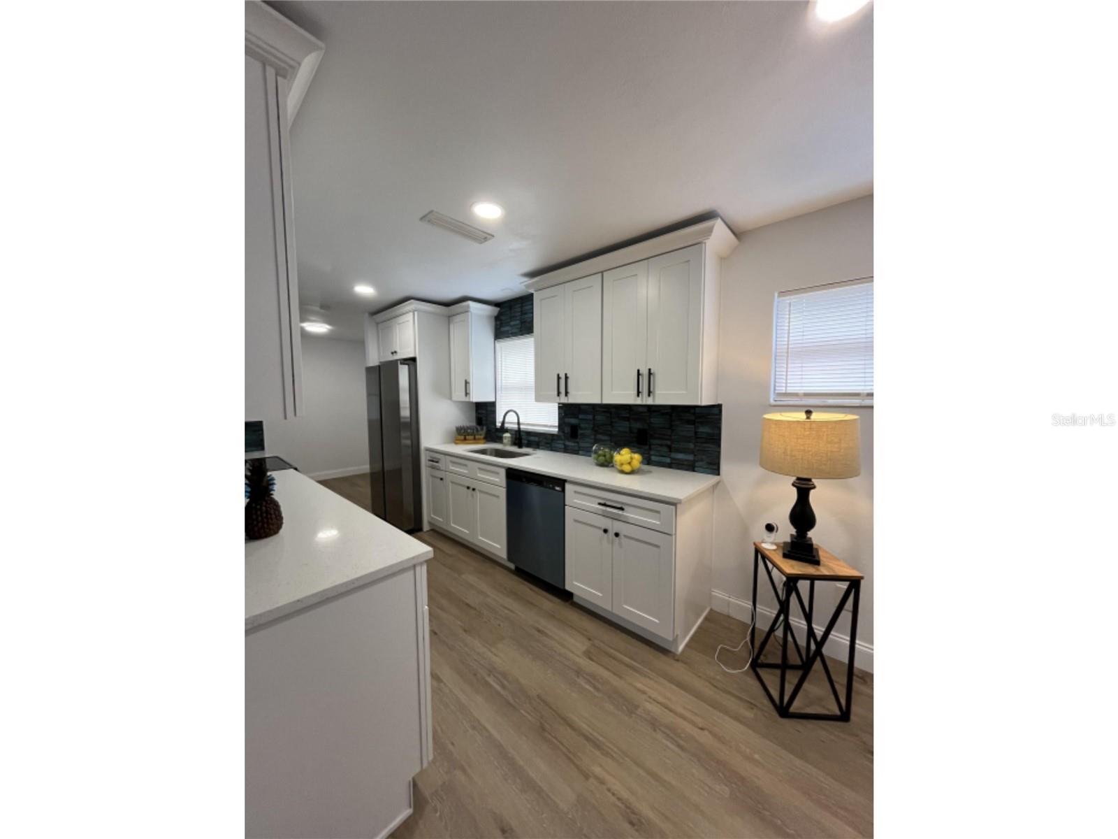 2419 STANFORD DR