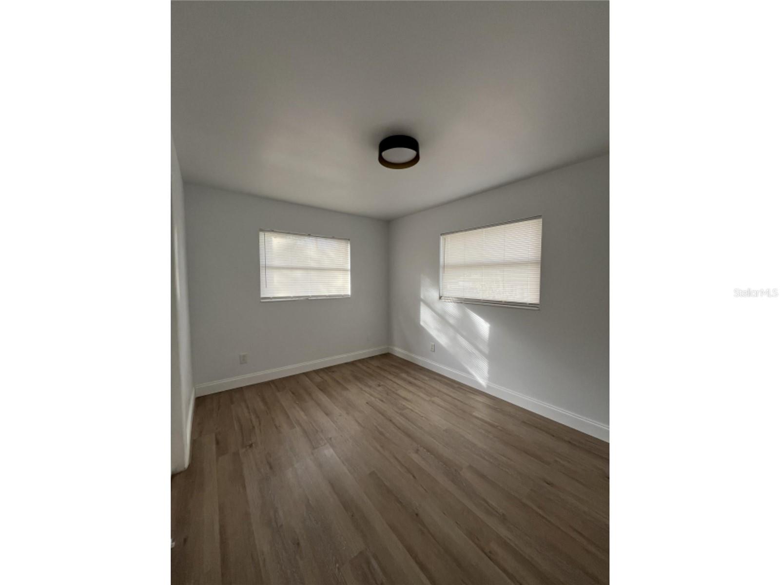 2419 STANFORD DR