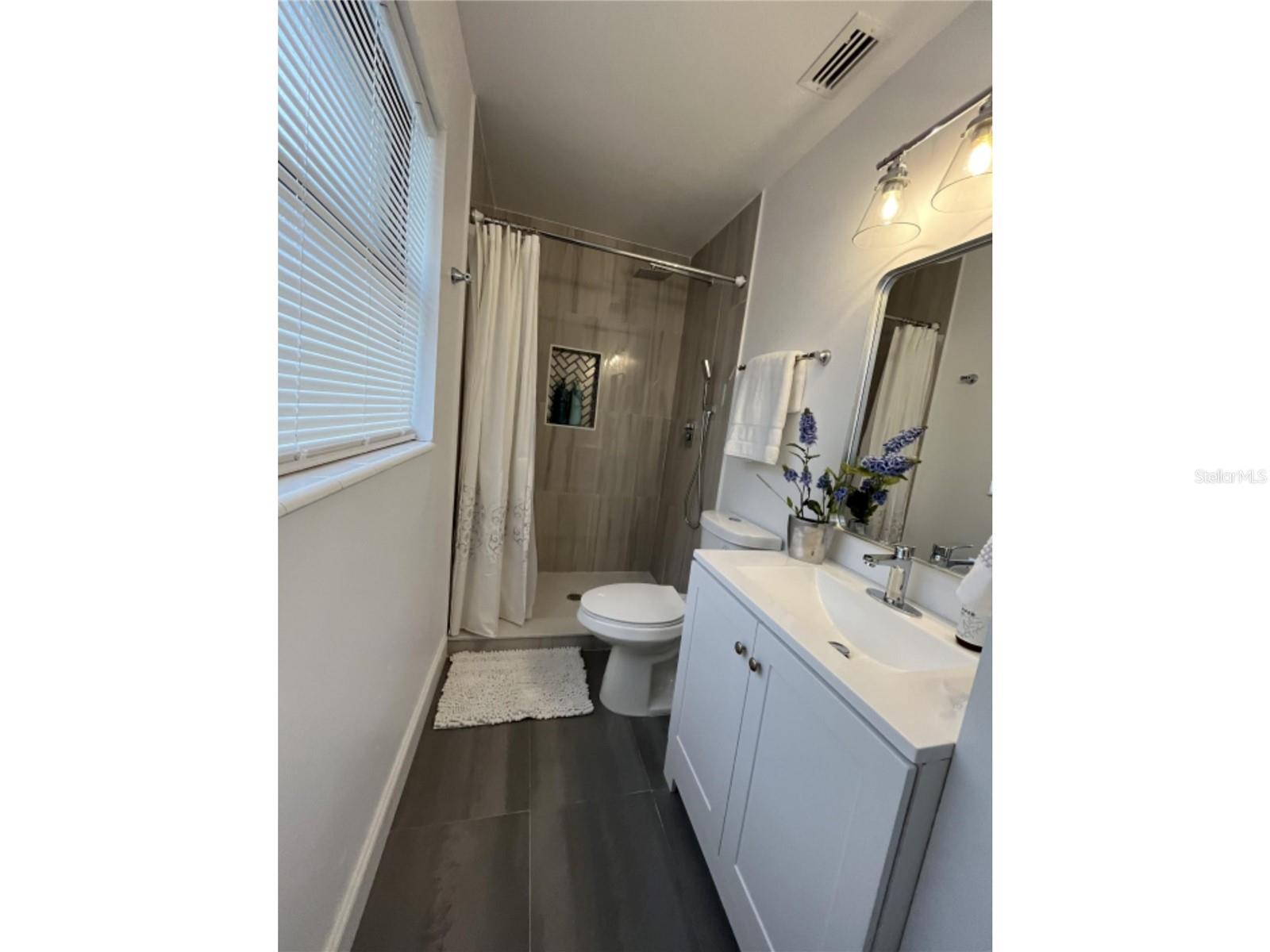 2419 STANFORD DR