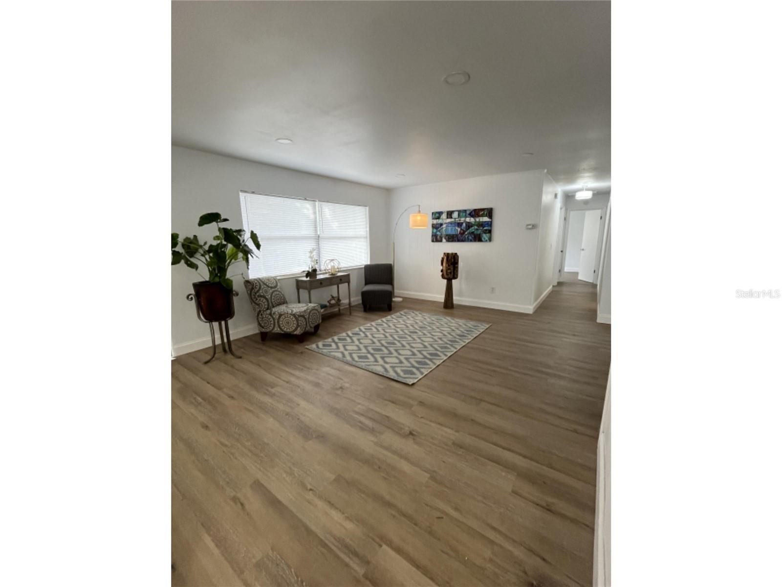 2419 STANFORD DR