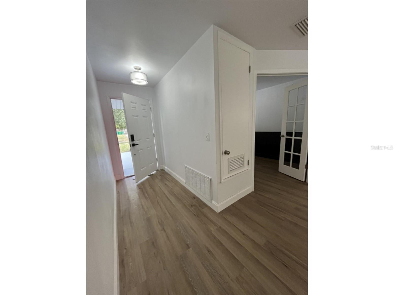 2419 STANFORD DR