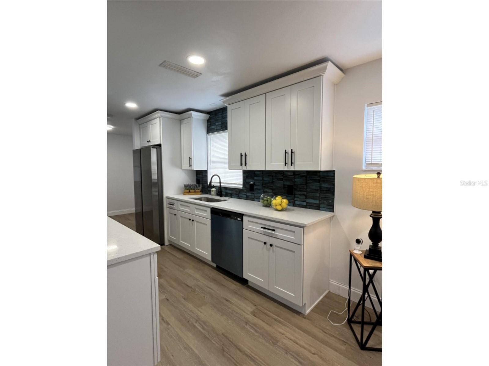 2419 STANFORD DR