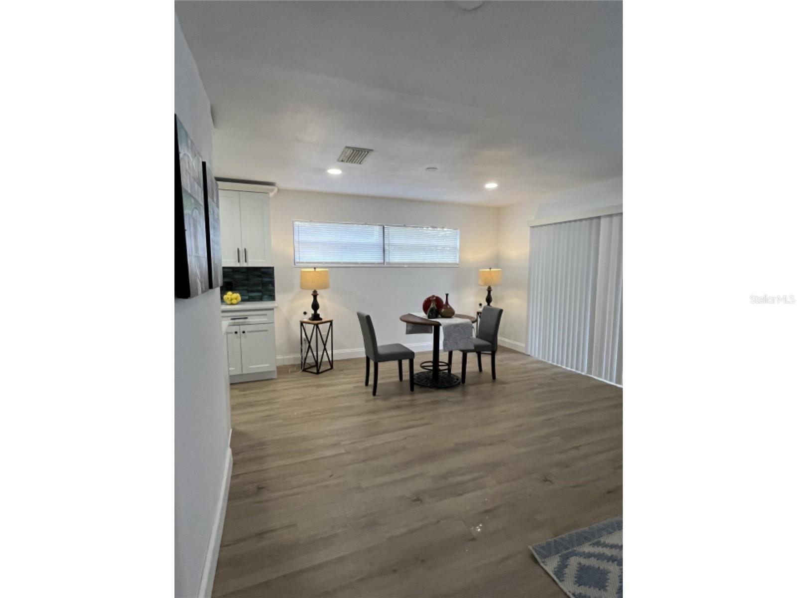 2419 STANFORD DR