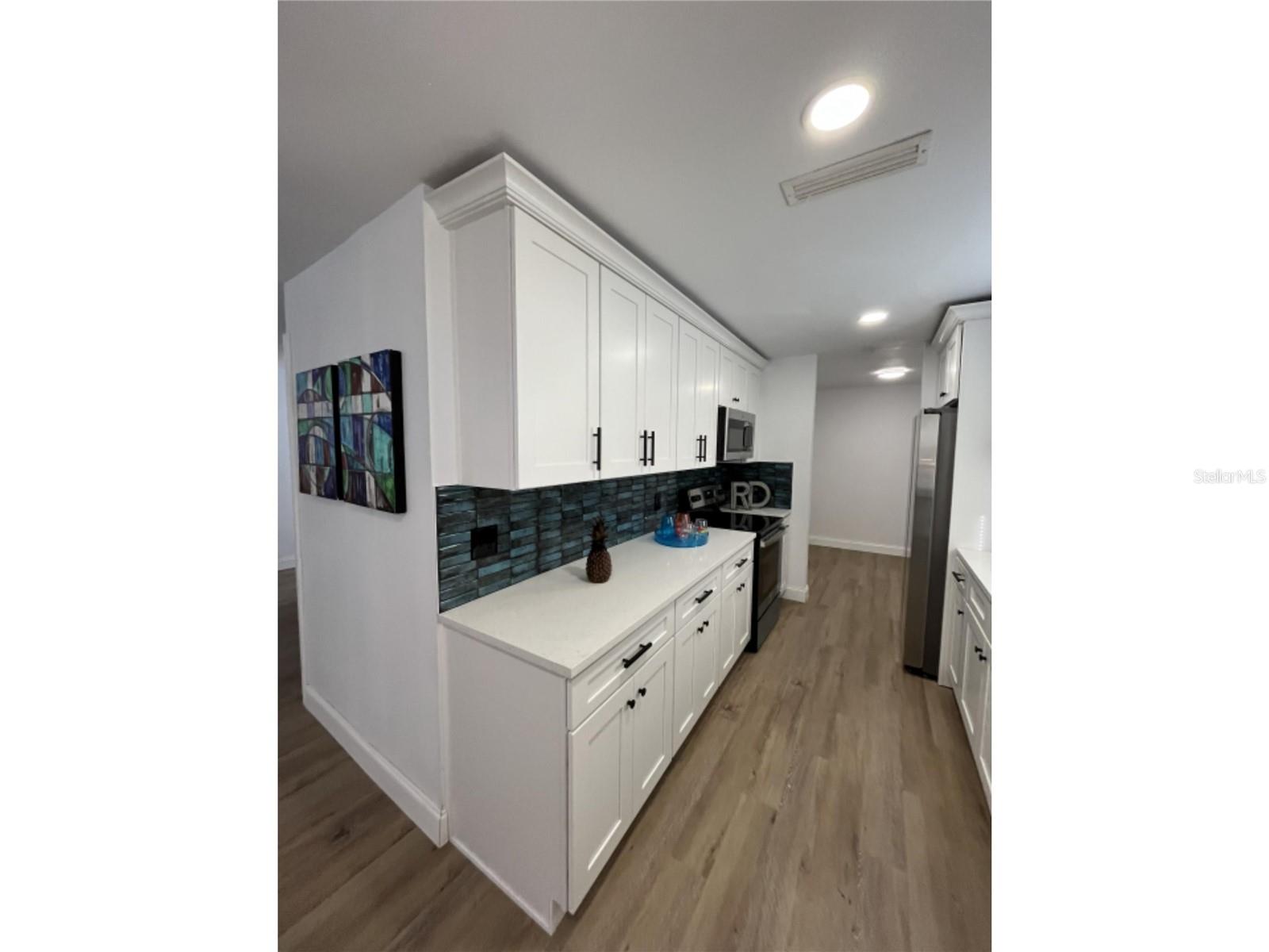 2419 STANFORD DR