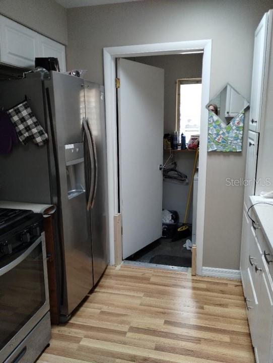 1302 W WELLINGTON DR