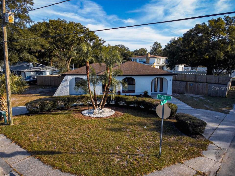 3501 LINDELL AVE