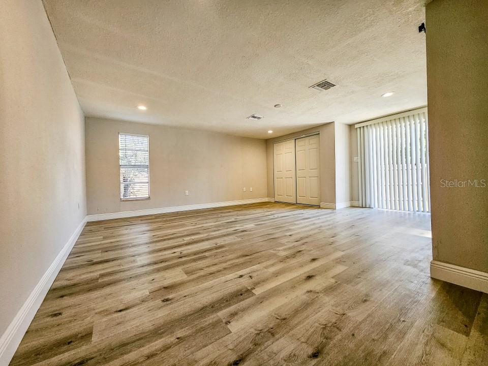 3501 LINDELL AVE