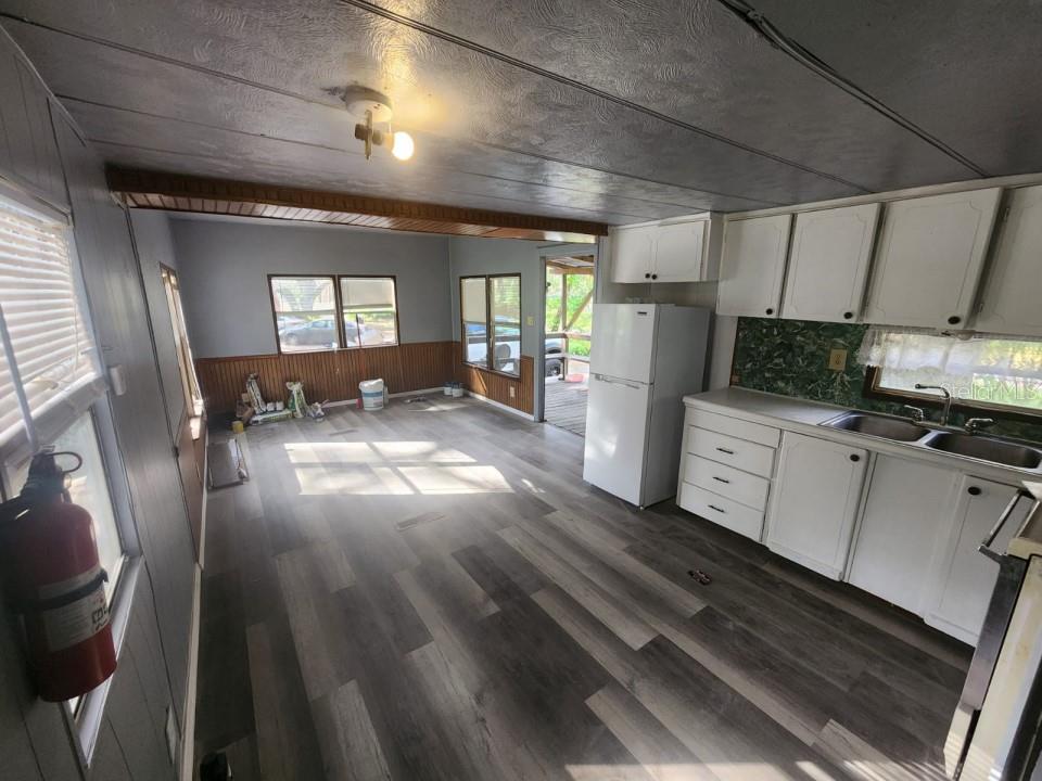 1545 CRYSTAL SPRINGS RD