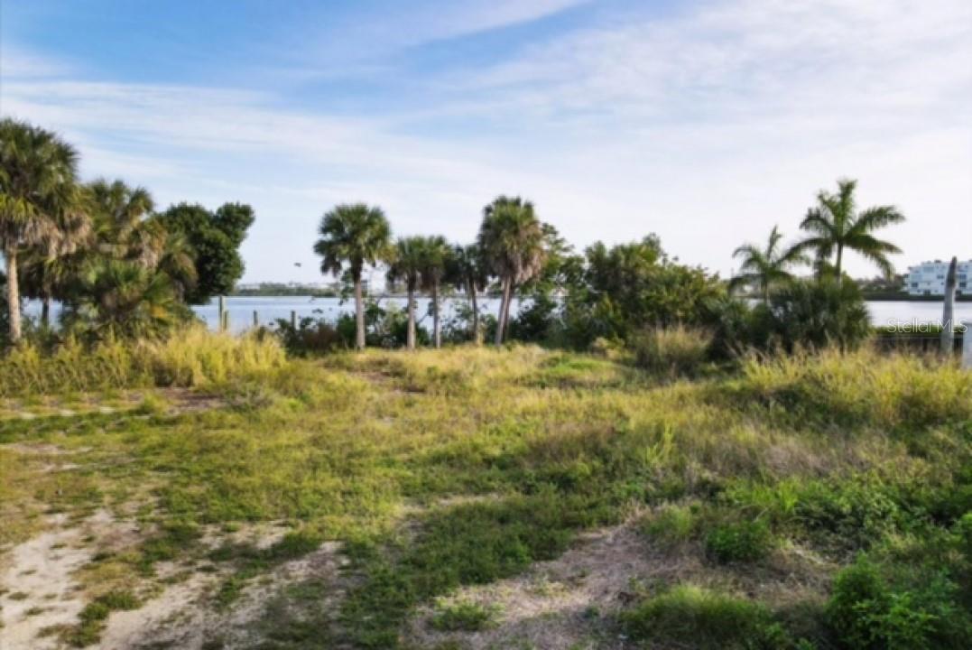 66 TARPON WAY