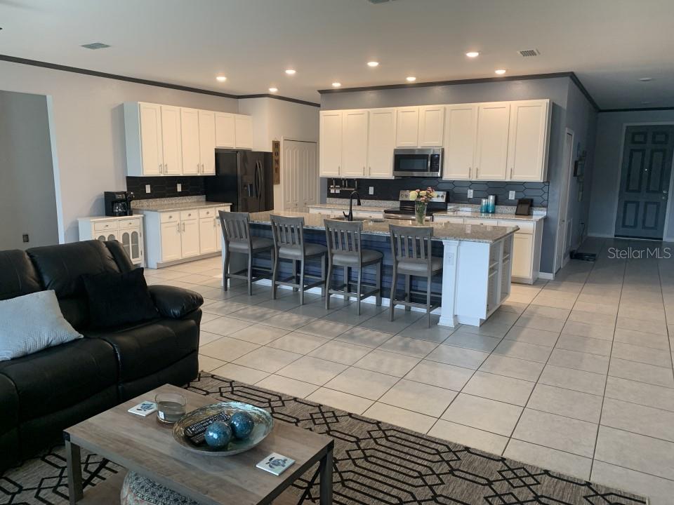 2526 SAND GABLES TRL
