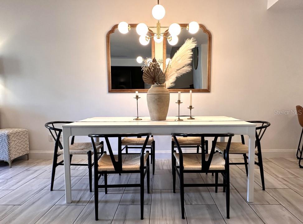 1541 NAPOLI DR E