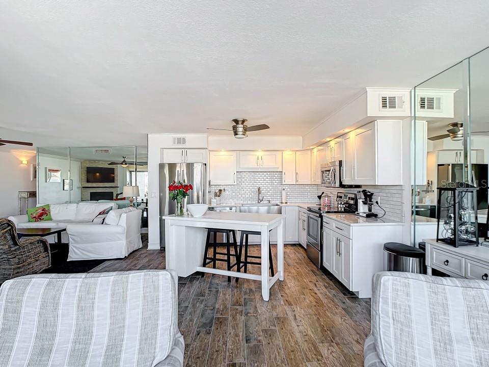 1060 PINELLAS BAYWAY S #205