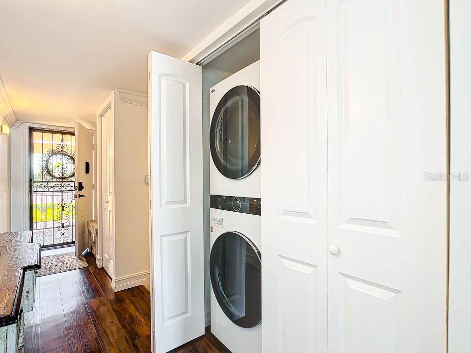 1060 PINELLAS BAYWAY S #205