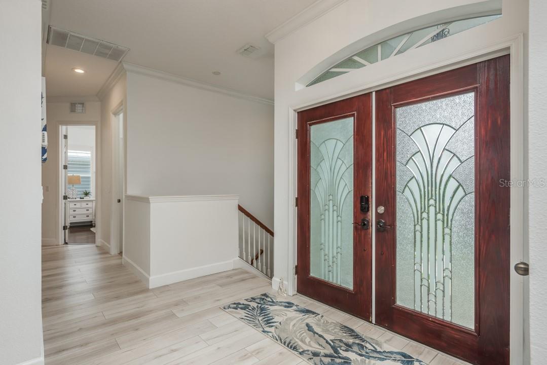 321 MANATEE LN