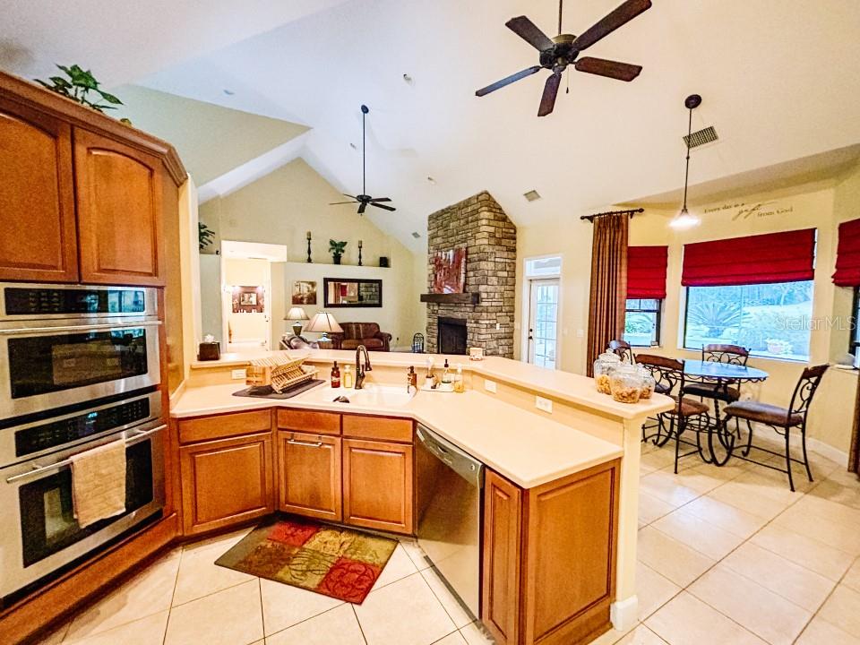9817 TOWER PINE DR