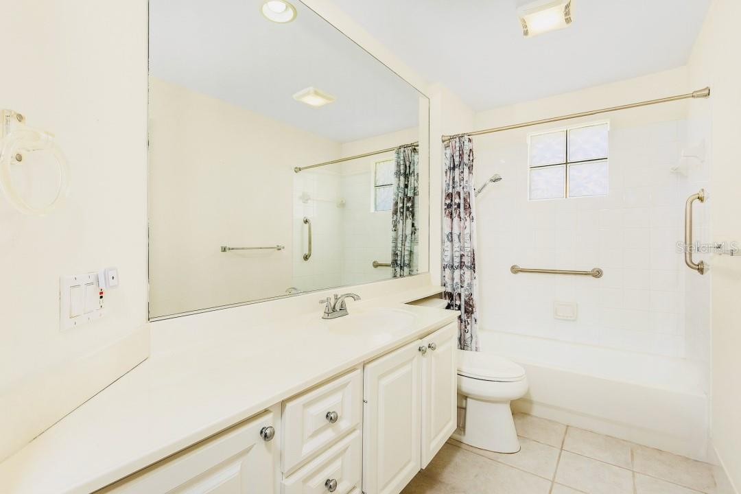4199 LOS ALTOS CT