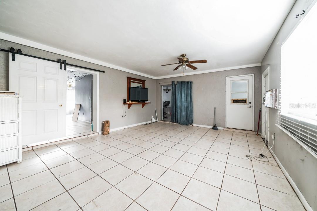 1231 BEACON DR