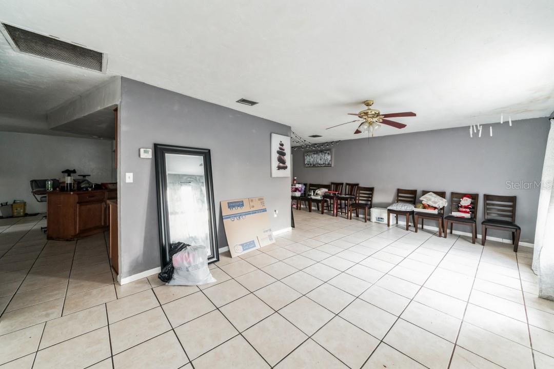 1231 BEACON DR