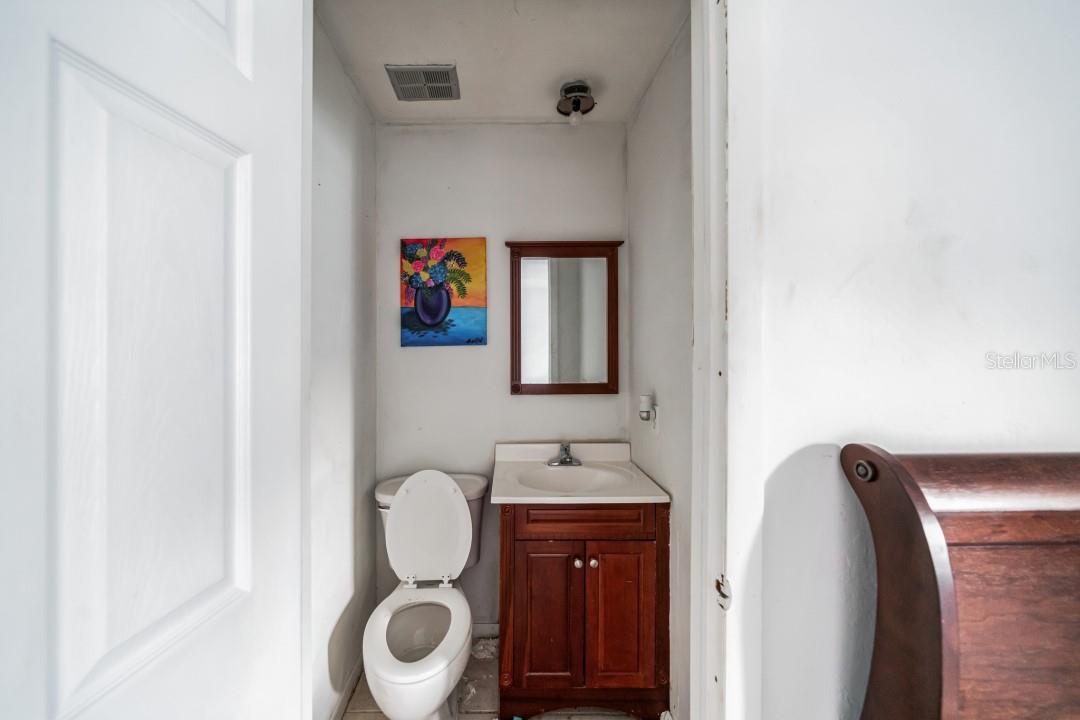 1231 BEACON DR