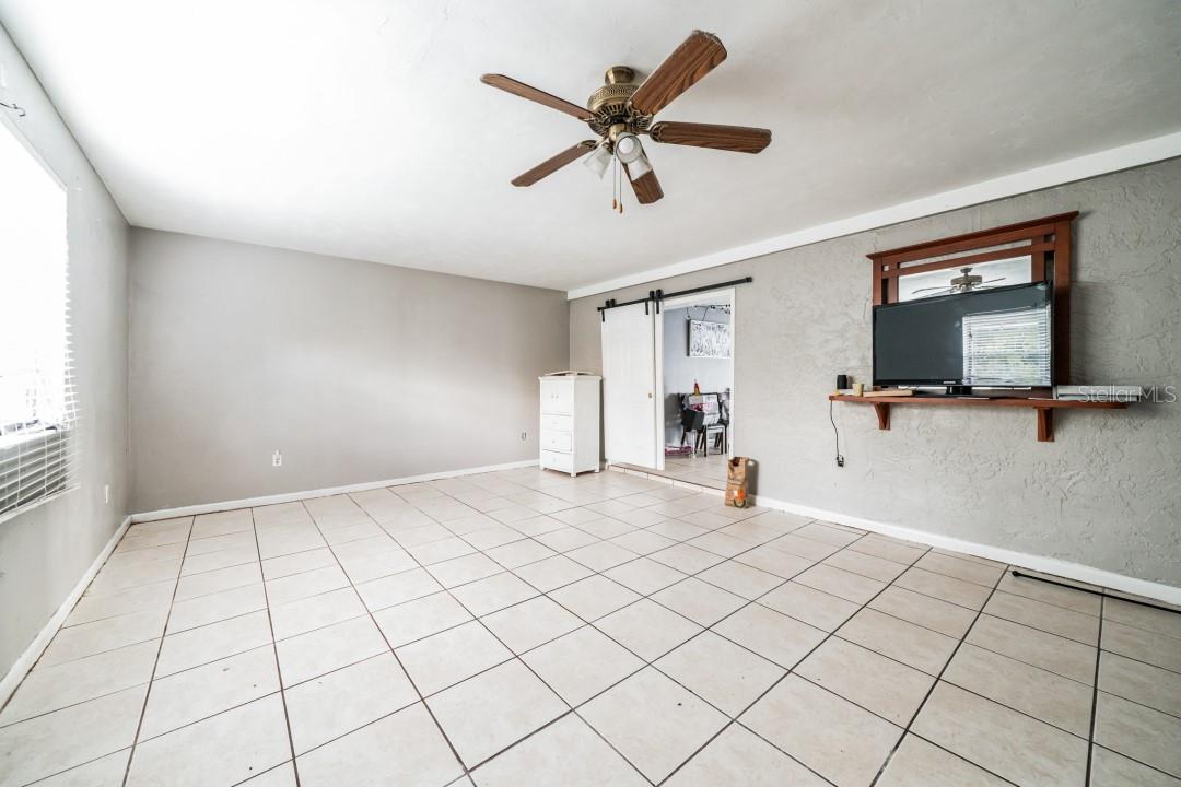1231 BEACON DR