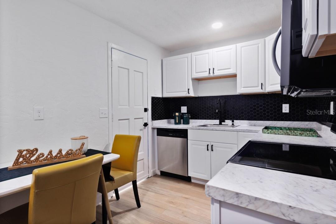 1231 NW 55TH TER
