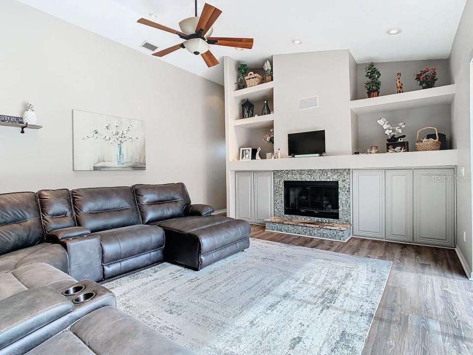 17823 OSPREY POINTE PL