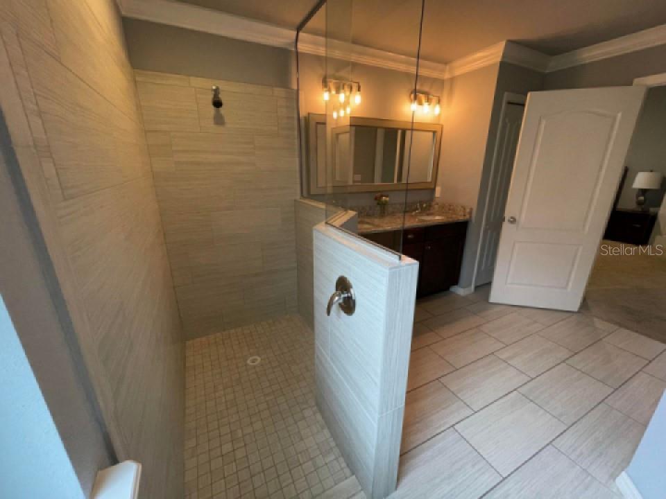 4924 SW 64TH RD