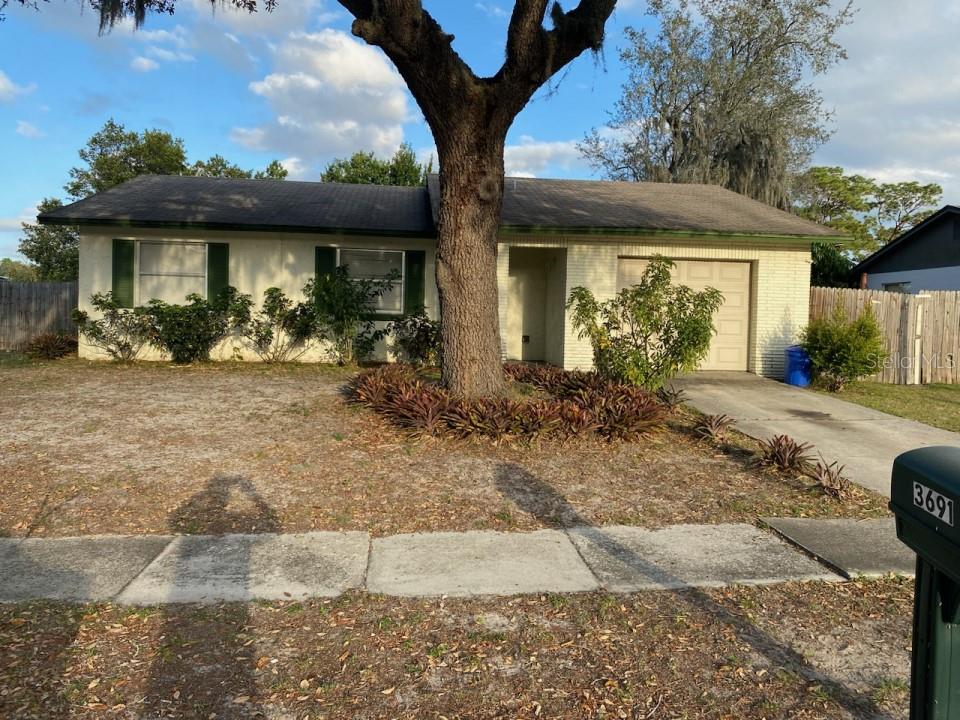 3691 TRIANON DR