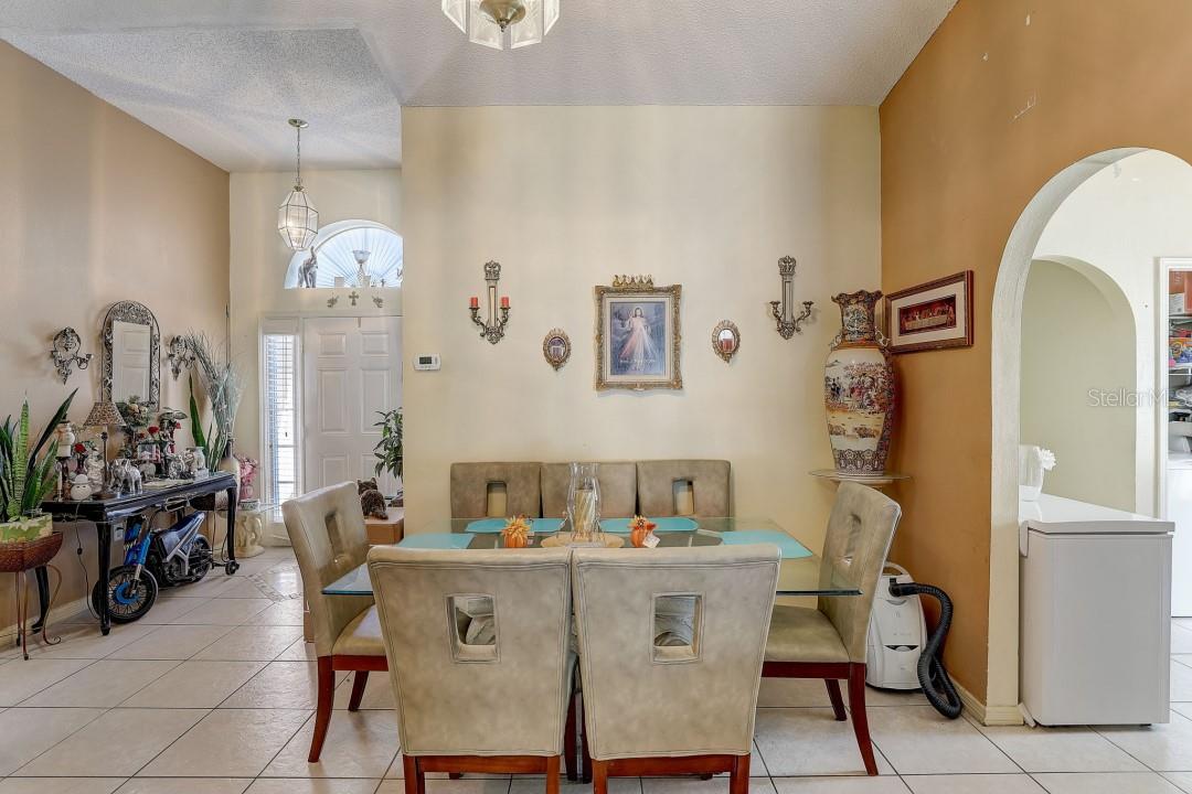 344 ASHFORD DR