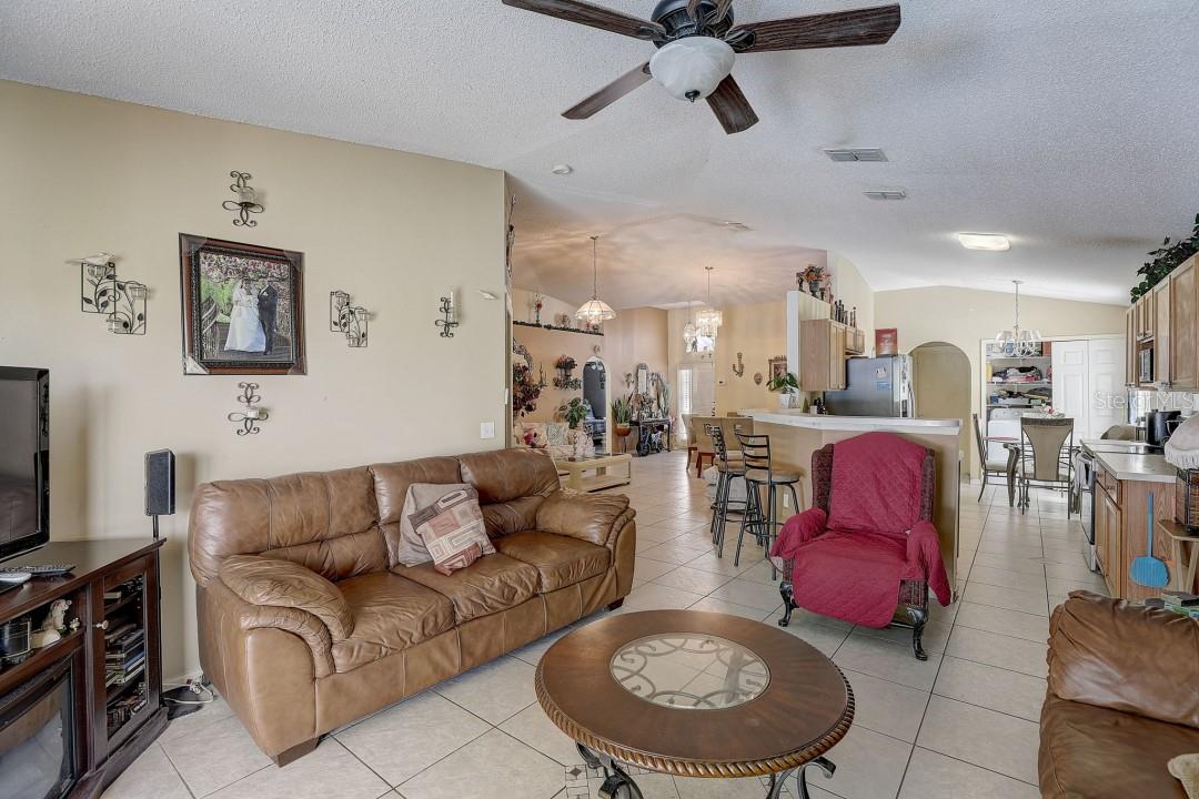 344 ASHFORD DR
