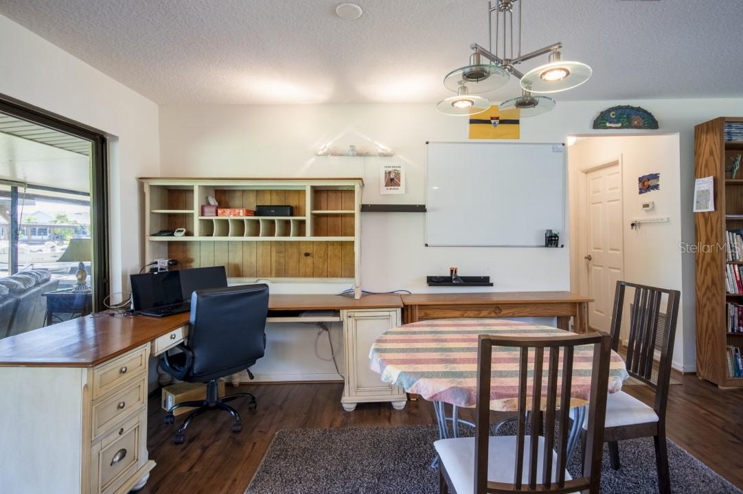 13031 COUNTRY CLUB DR