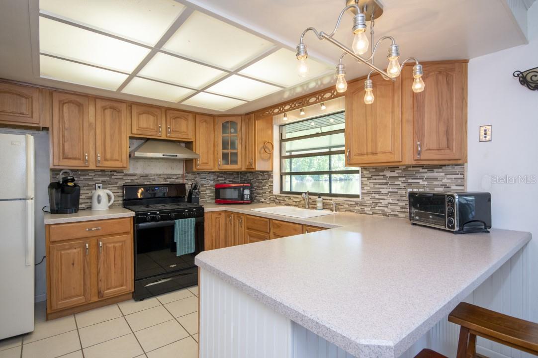 13031 COUNTRY CLUB DR