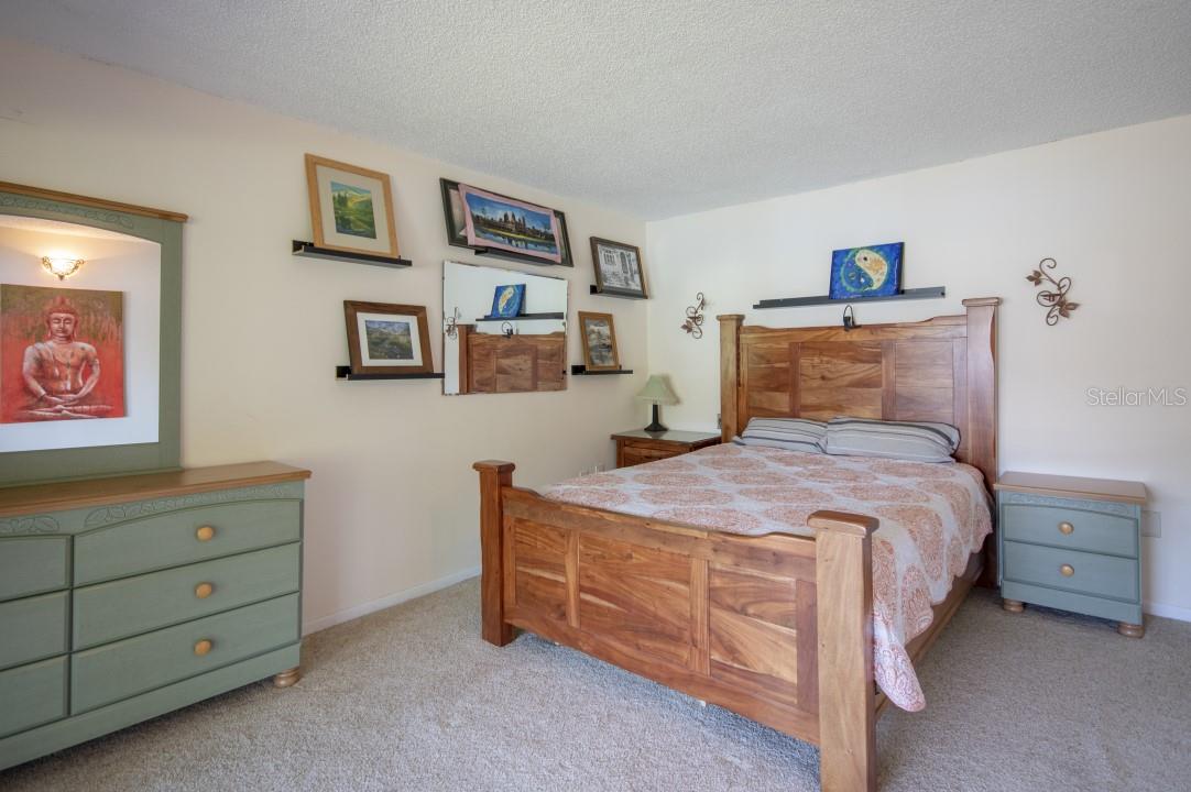 13031 COUNTRY CLUB DR