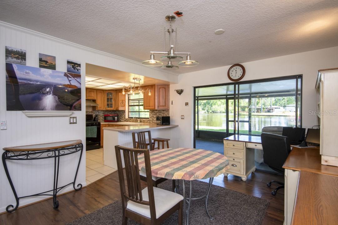 13031 COUNTRY CLUB DR