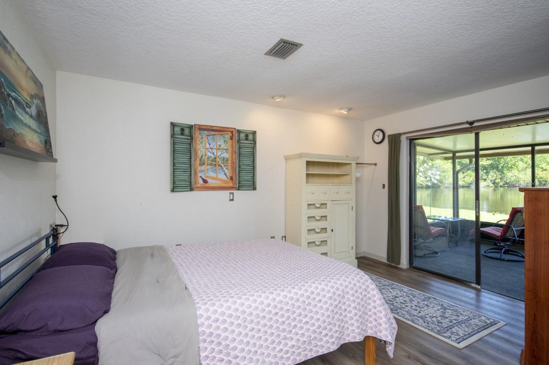 13031 COUNTRY CLUB DR