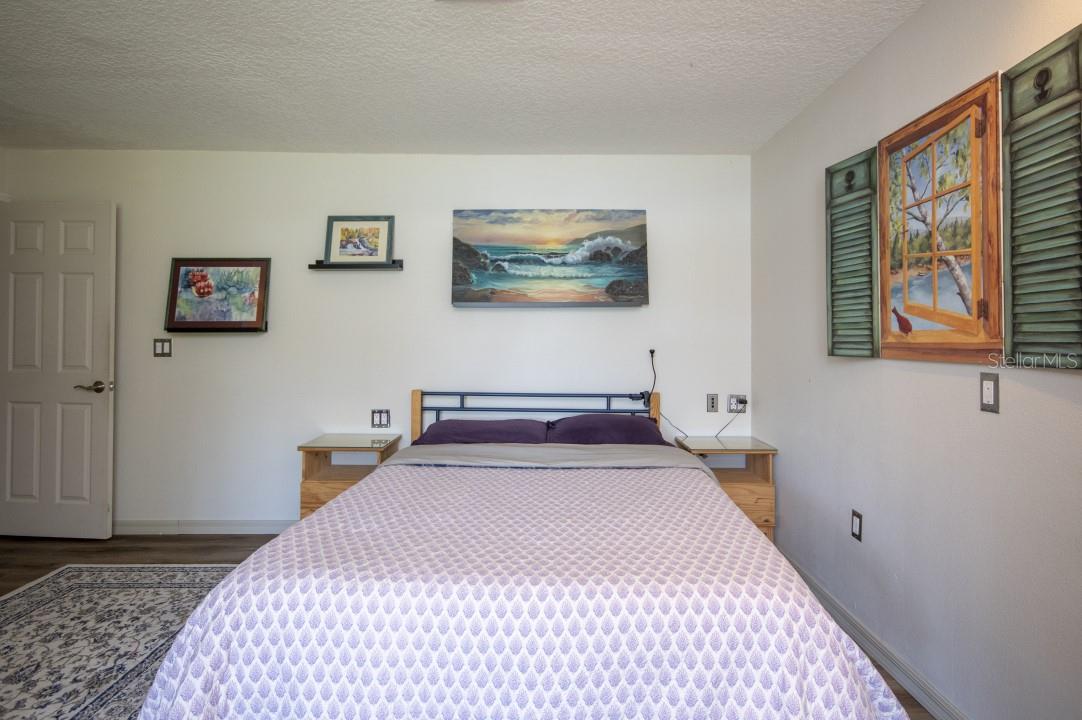 13031 COUNTRY CLUB DR