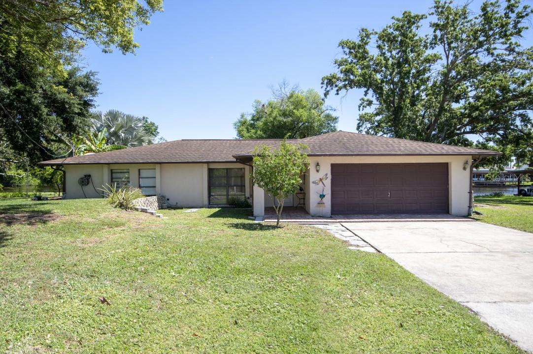 13031 COUNTRY CLUB DR