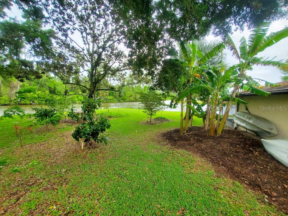 13031 COUNTRY CLUB DR