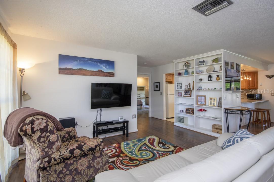 13031 COUNTRY CLUB DR