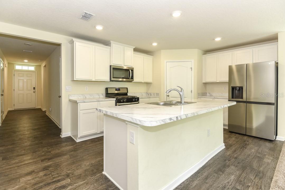 674 GRAND RESERVE DR