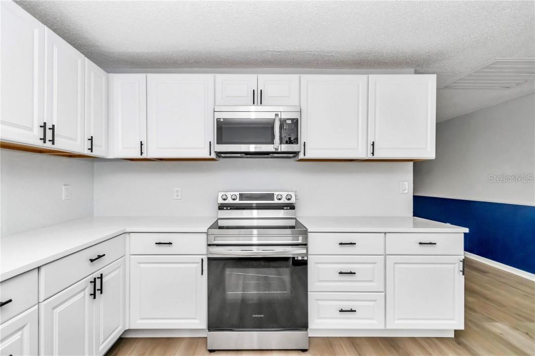 1500 NE 39TH ST