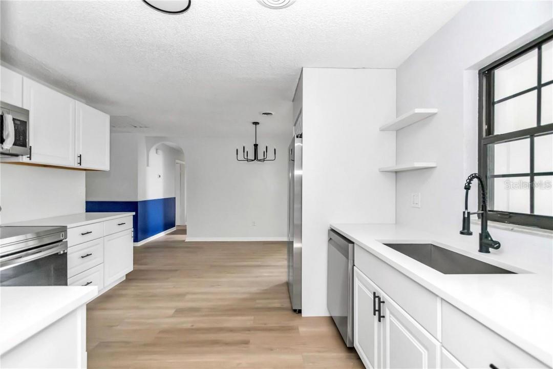 1500 NE 39TH ST