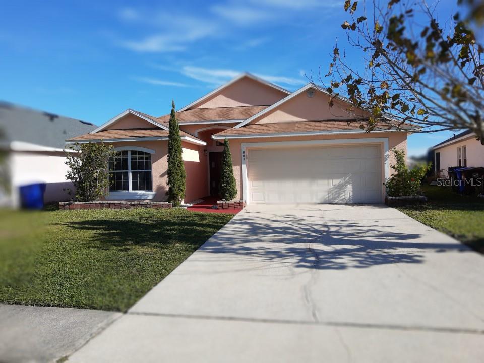 1009 SOARING EAGLE LN