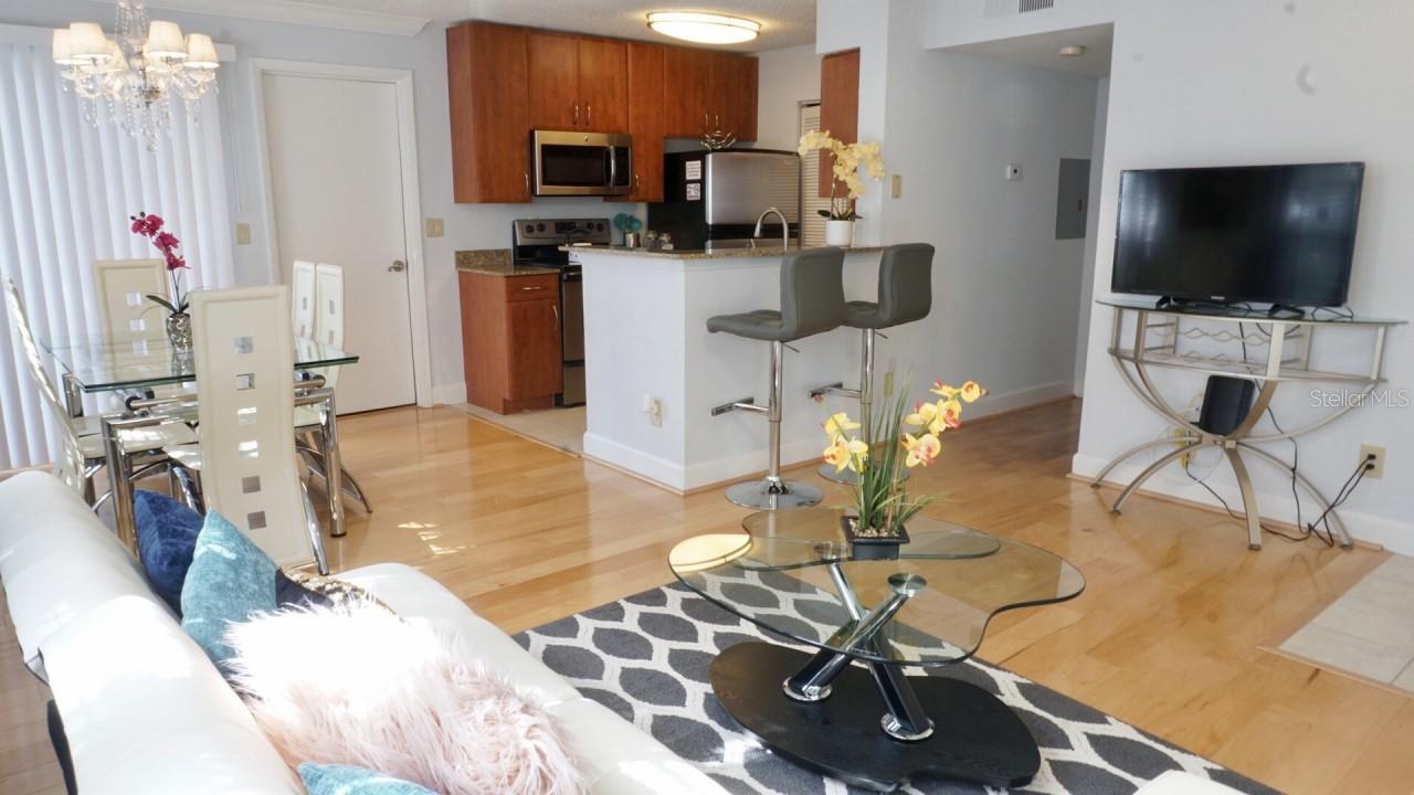 11538 WESTWOOD BLVD #211